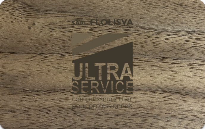 VizzCard - Carte de visite connectée en bois noyer